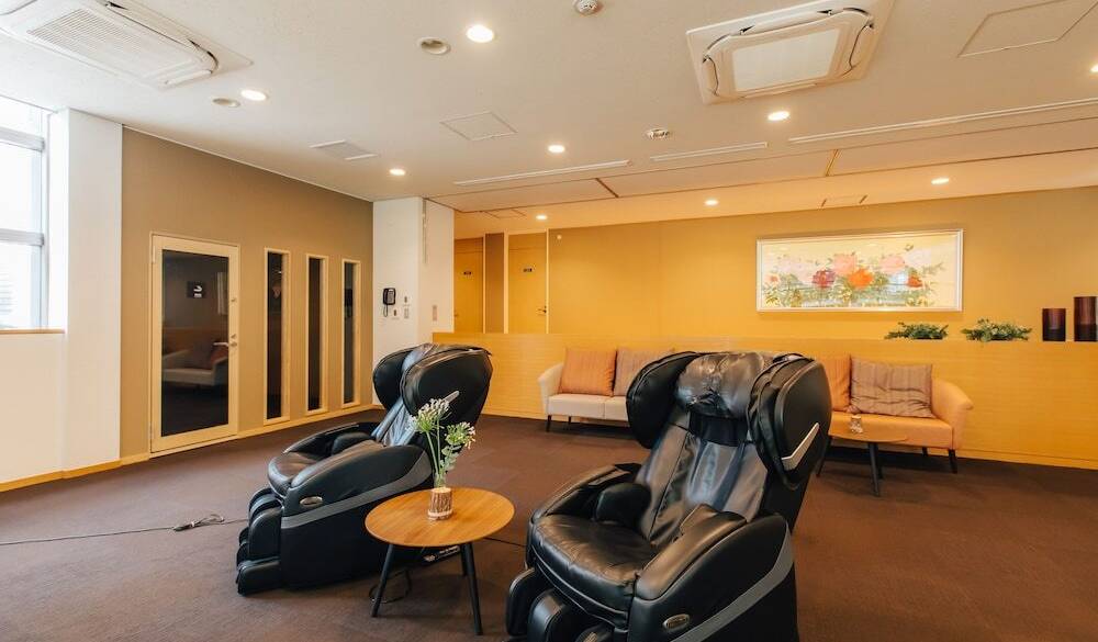 読書にエステ
心安らぐ旅の夜を / 1