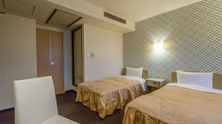 ツインルーム、2シングルベッド(喫煙)