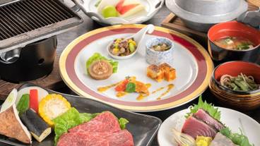 食事・飲み物 / 8