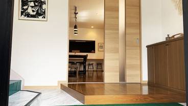 内部エントランス / 2