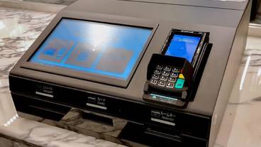 チェックイン / チェックアウト キオスク / 2