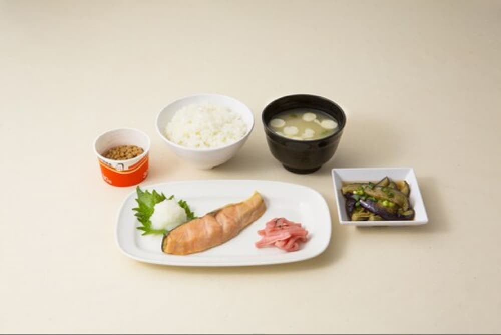 朝食