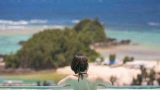 EXESロイヤルプールスイート ラウンジアクセス付き 最大2名 禁煙