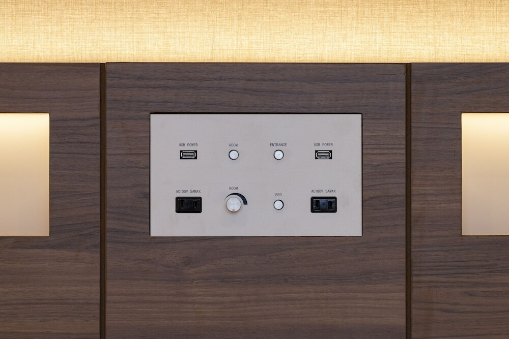 ベッドボードUSBポート