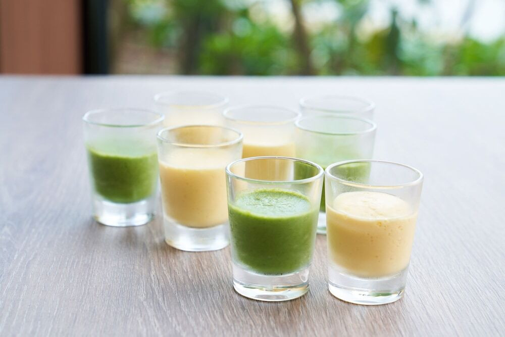 朝食ブッフェ・南国フルーツのスムージー