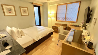 ダブルルーム (1 名様利用)