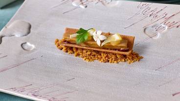 食事・飲み物 / 24