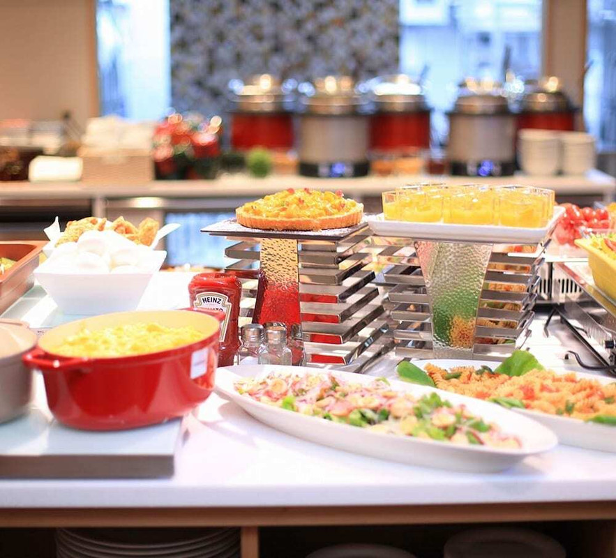 朝食ビュッフェ