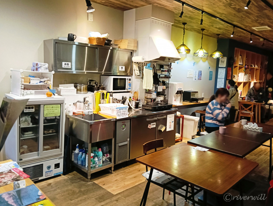 共有ラウンジ兼キッチンルーム