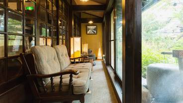 ロビー応接スペース / 13