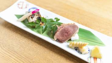 食事・飲み物 / 3