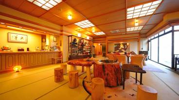 ロビー応接スペース / 3