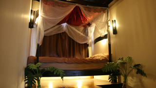 ダブルルーム 共用バスルーム