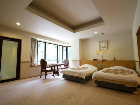 犬鳴山グランドホテル紀泉閣 / 2