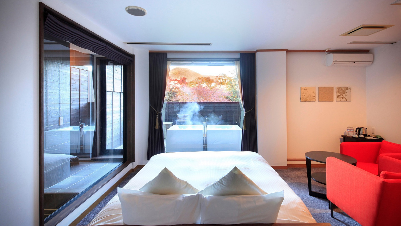 ベッドから明星ヶ岳を眺める贅沢な時間を3930375