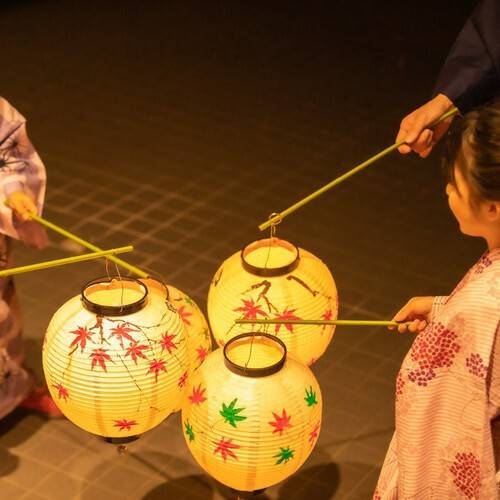 提灯の灯りと共に / 1