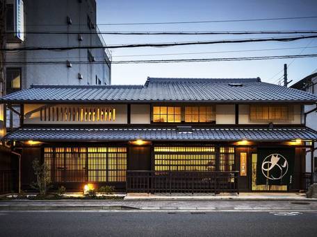 おおきに迎賓館 黒門中立賣邸 / 1