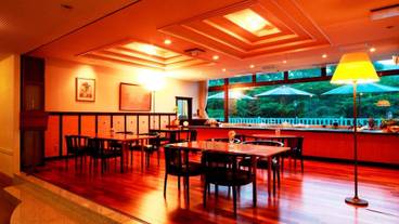 ロビーラウンジ / 7