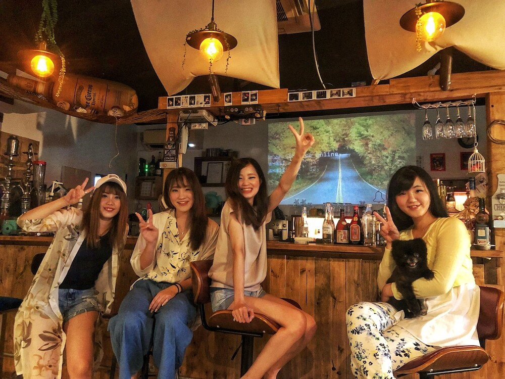 ロビーラウンジ