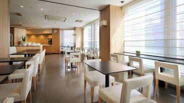 朝食スペース / 9