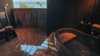 コンフォート ダブルまたはツインルーム パーシャルシービュー