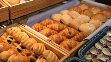 食事・飲み物 / 3