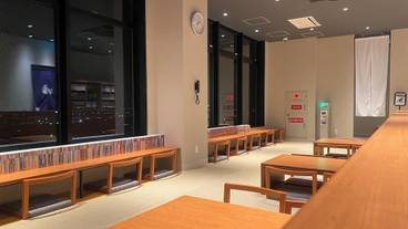 施設内の設備 / 19