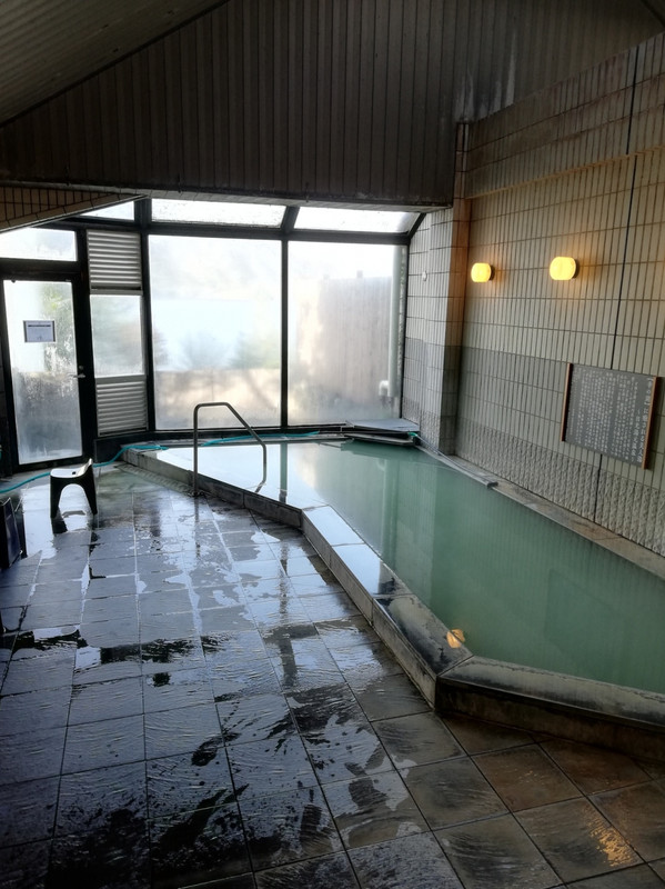 ホテルシンプレスト日光の温泉は、硫黄泉です。