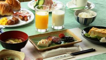 食事・飲み物 / 8