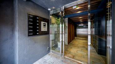 内部エントランス / 2