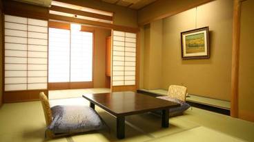 客室内のダイニングエリア / 14