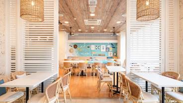 朝食スペース / 13