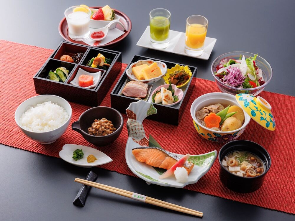 朝食