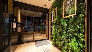 内部エントランス / 2