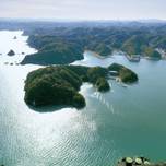 船で渡る特別な温泉宿。「熊野別邸 中の島」で心安らぐ休日を／和歌山