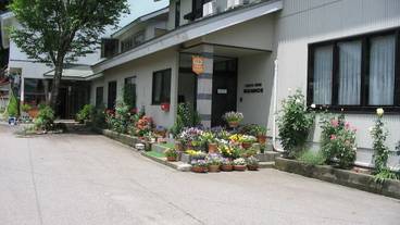 施設の入り口 / 21