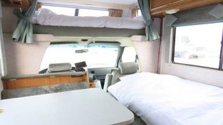 [禁煙] キャンピングカー (ツイン+エキストラ)