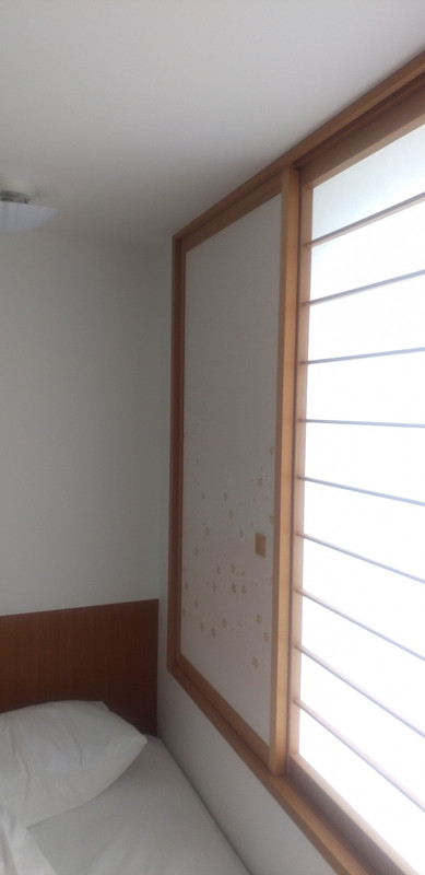 襖風。ここだけ和。