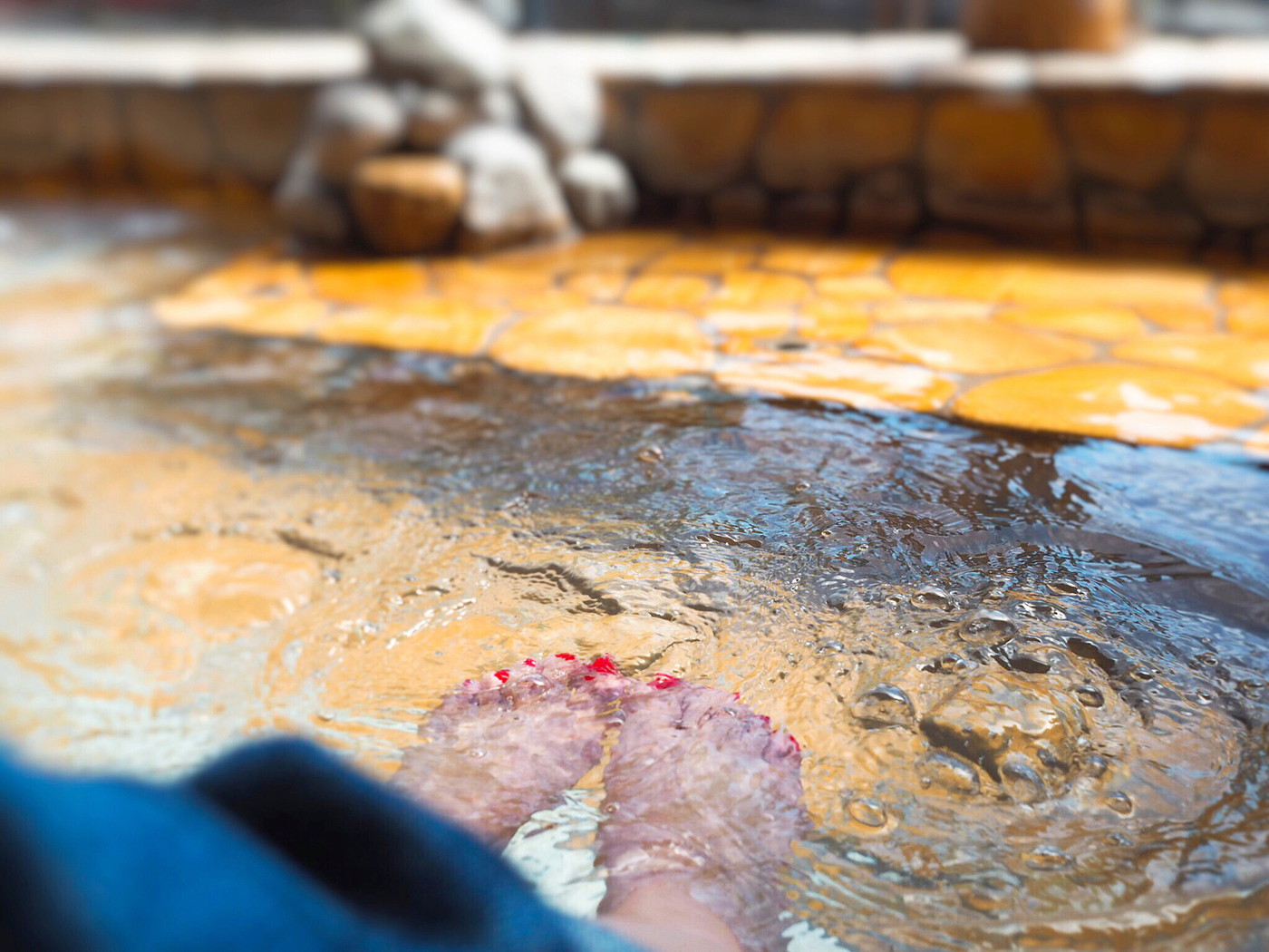 下呂温泉街にある雅の足湯でのんびり◎