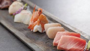 食事・飲み物 / 33