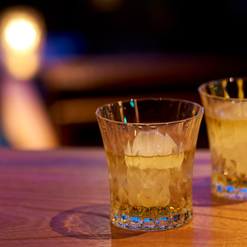 オリジナルカクテルを味わいながら3692670