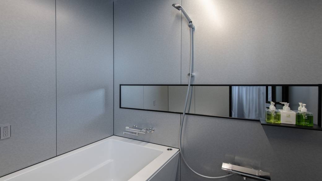 スッキリきれいな
バスルームでゆっくり / 2