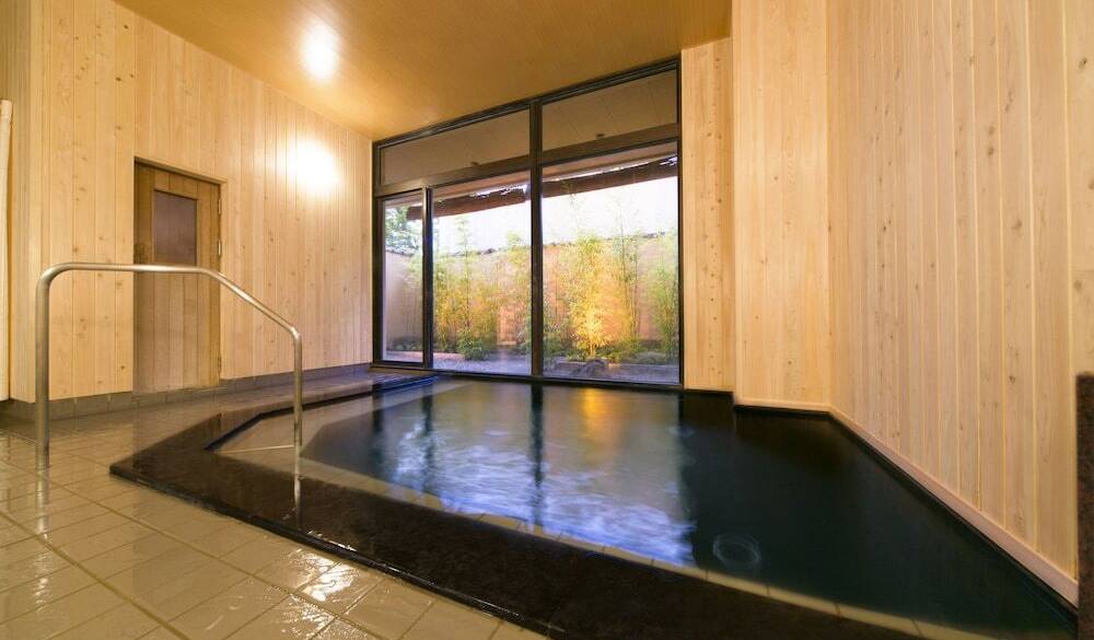 庭園風呂（女性） / 1