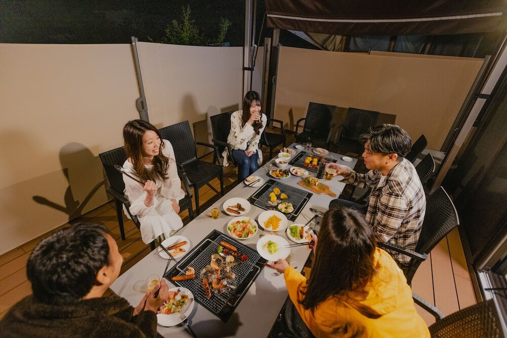 屋外ダイニングエリア