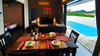 デラックス ヴィラ 2 ベッドルーム プライベートプール プールビュー