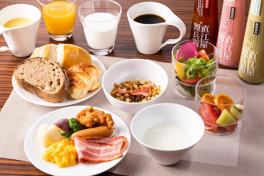 朝食一例／洋食の盛り付け