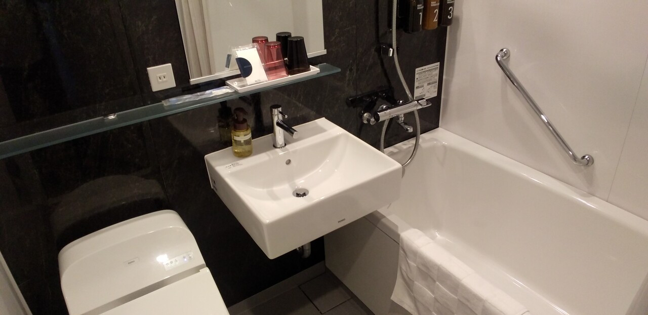 広めのユニットバス