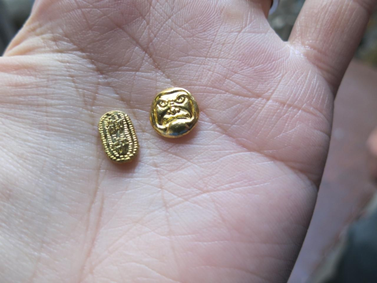 金運のご利益がありそうな"金"でいっぱいの神社3067355