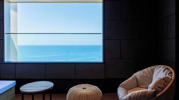 温泉露天風呂付き プレミアムスイートルーム 眺め / 7