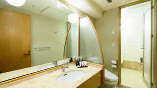 デラックス ダブル 禁煙 (ベッド幅240cm 35平米)